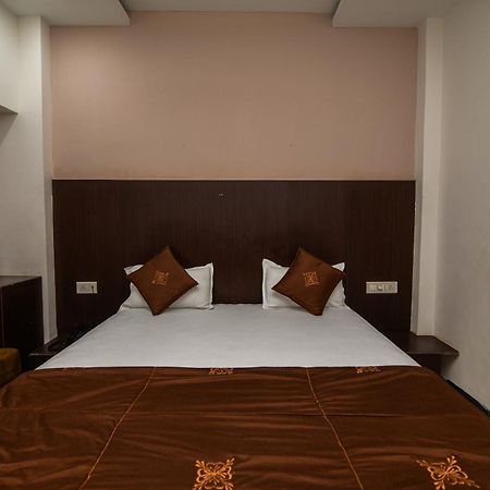 Shree Ram Hotel Ujjain Exterior photo